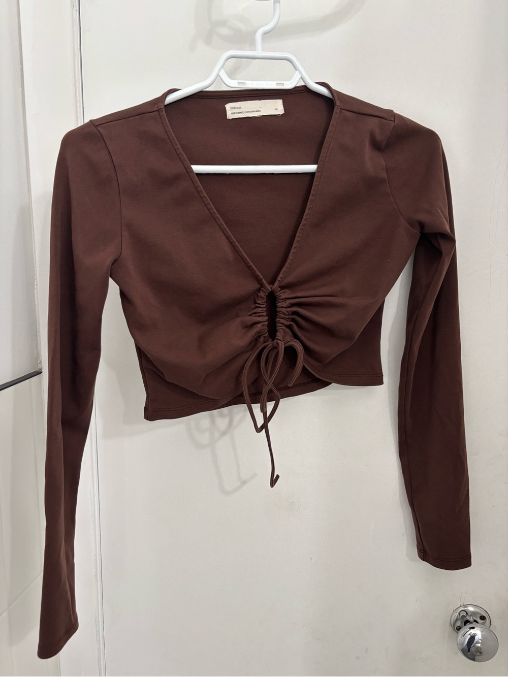 OAK + FORT Brown Ruched Drawstring V-Neck Long-Sleeve Crop Top